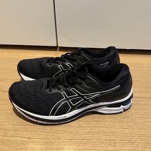 Asics Mens GT-2000 9 Running Shoe Size 8 Black White
